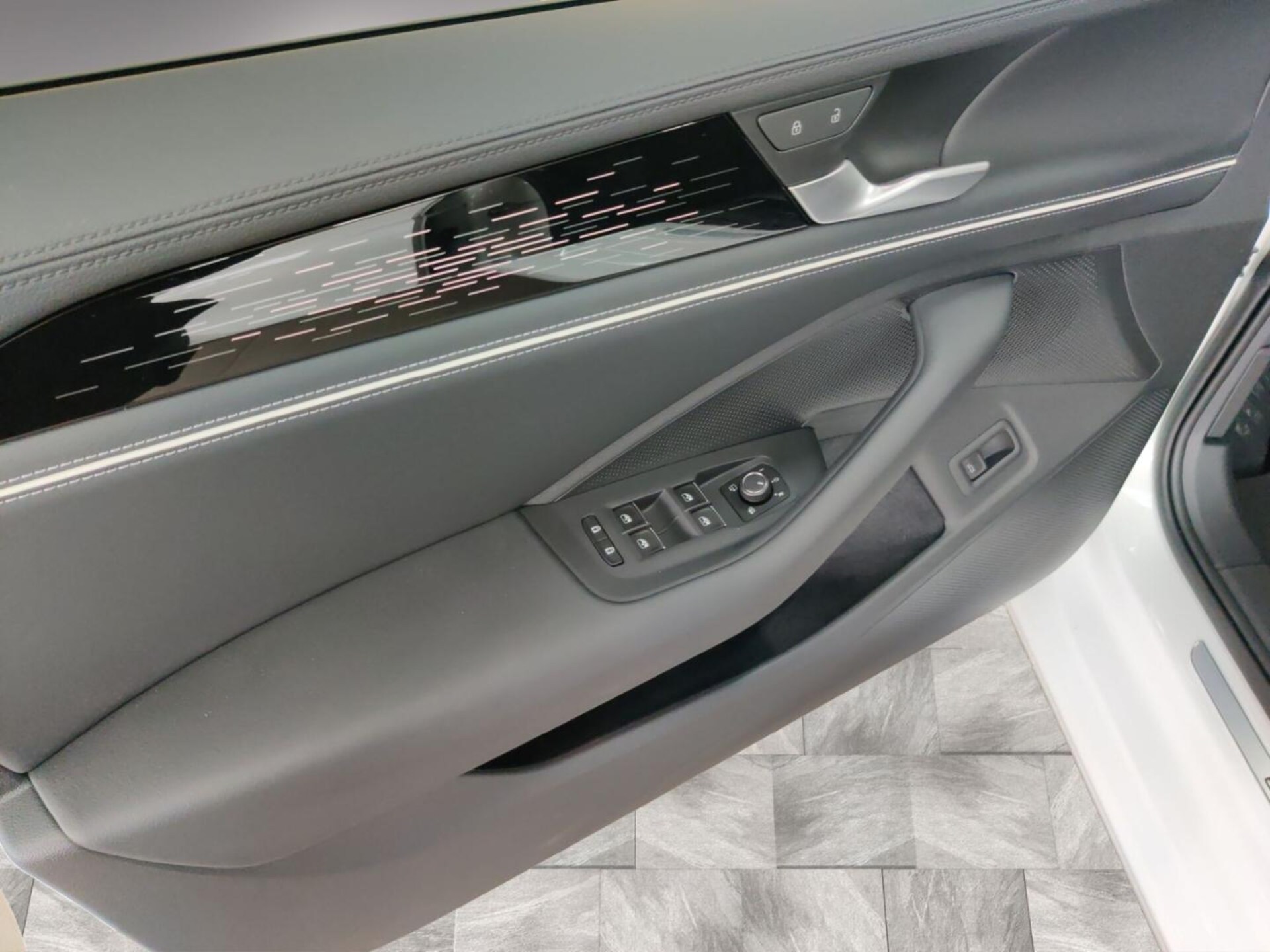 Volkswagen Passat Elegance