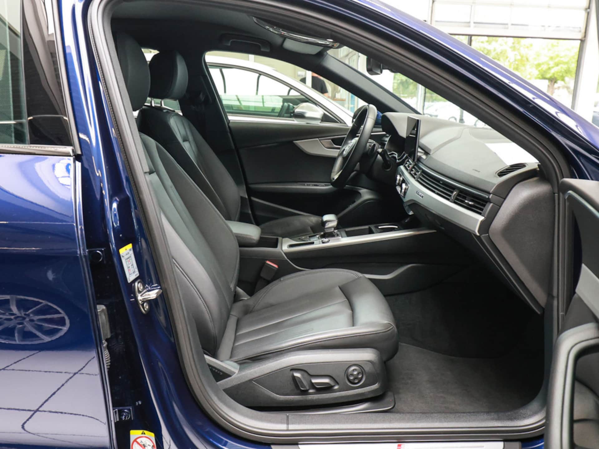 Audi A4 Avant S line