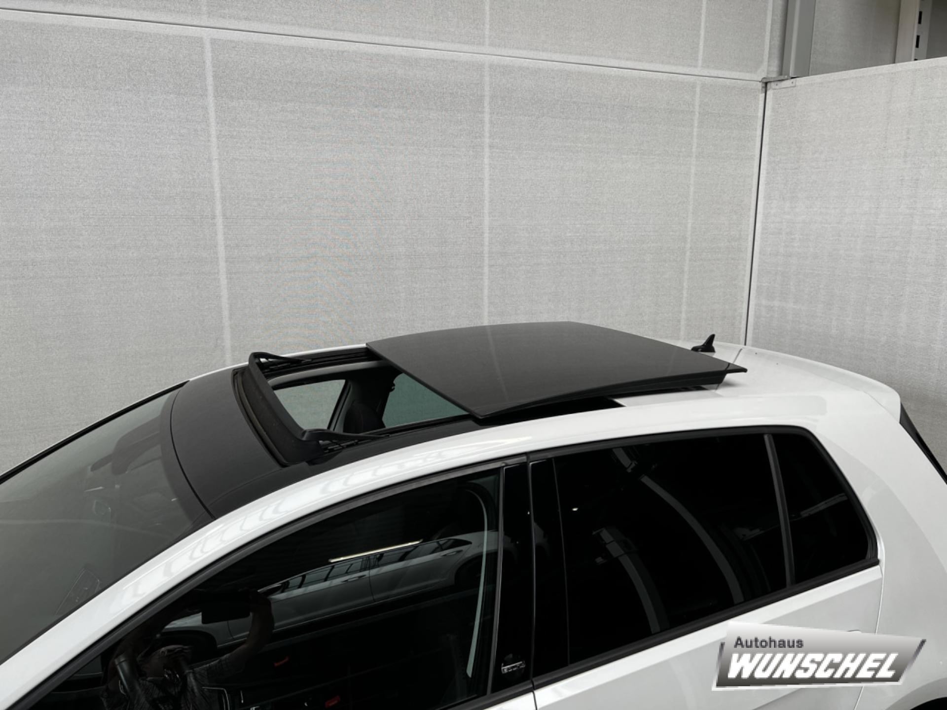 Volkswagen Golf SOUND