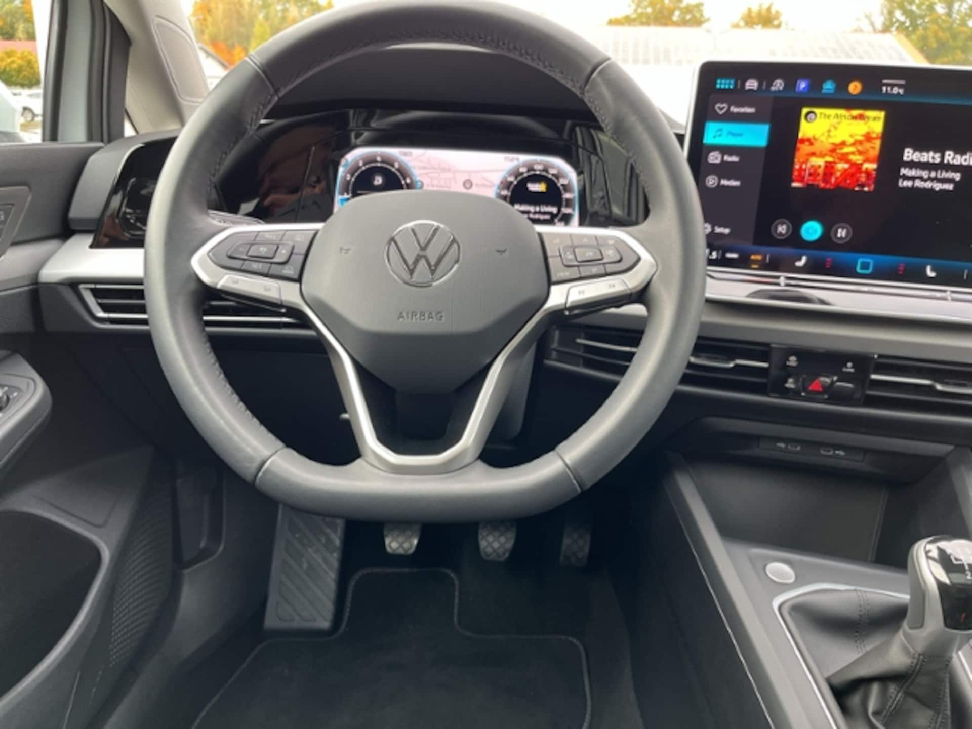 Volkswagen Golf Life