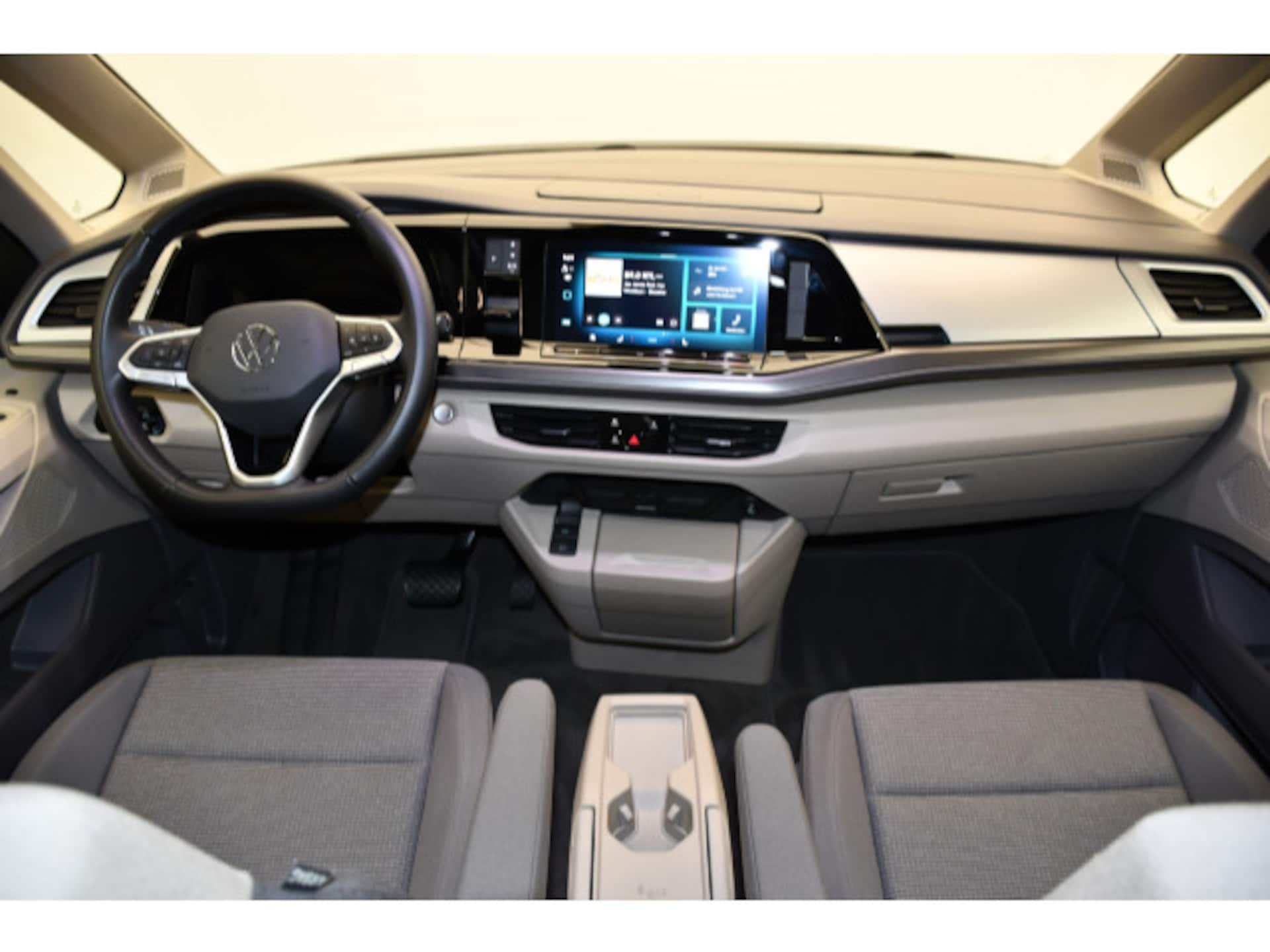 Volkswagen Multivan Basis-Modell