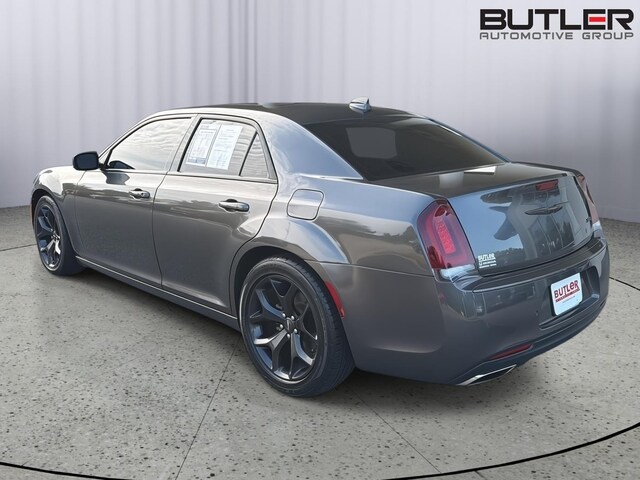 2022 Chrysler 300