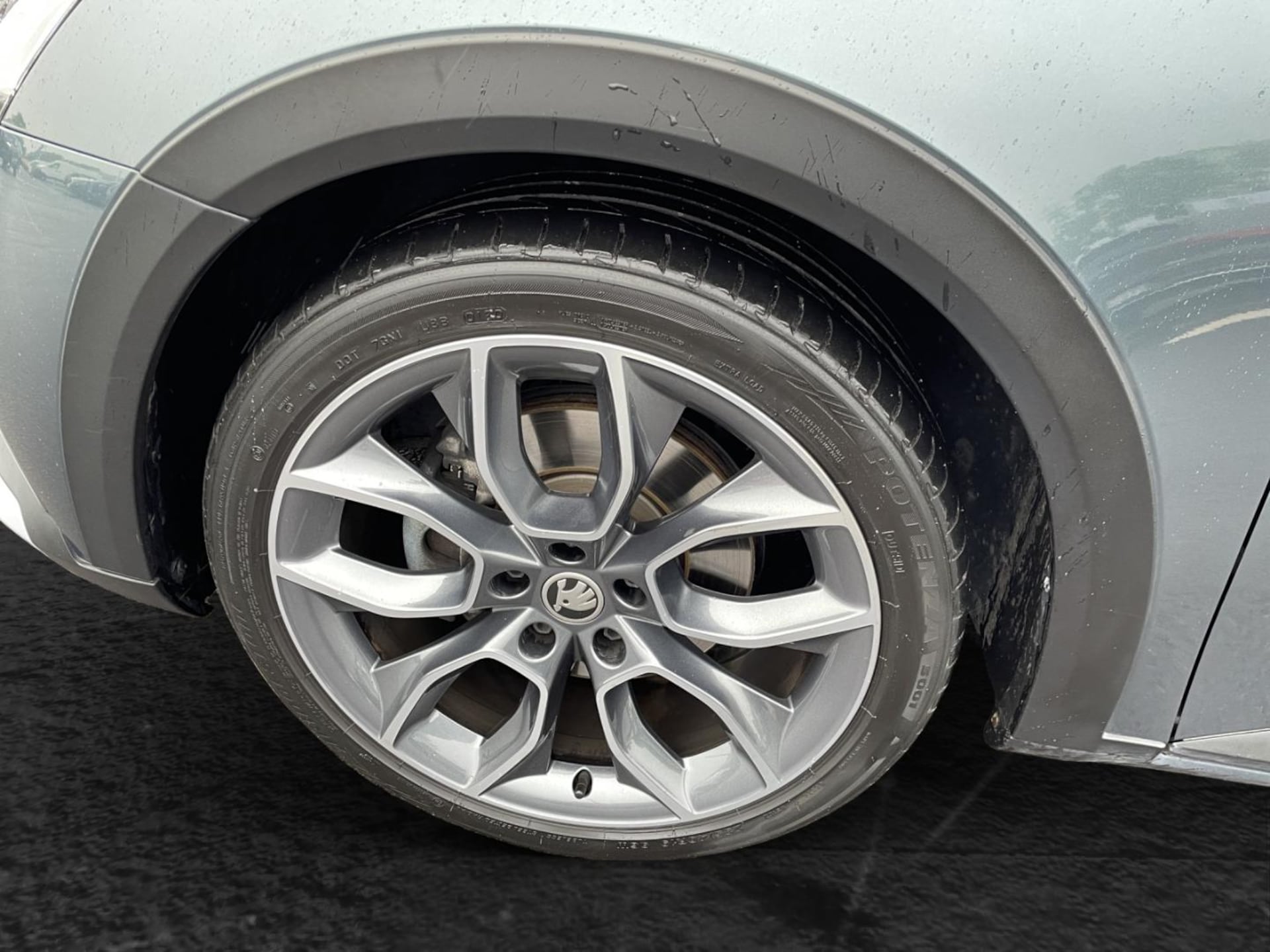 Skoda Superb Combi Scout