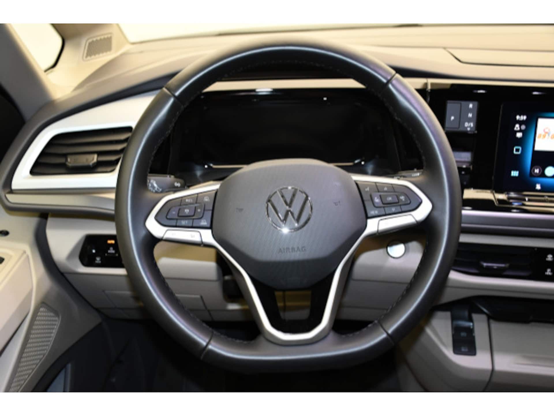 Volkswagen Multivan Basis-Modell