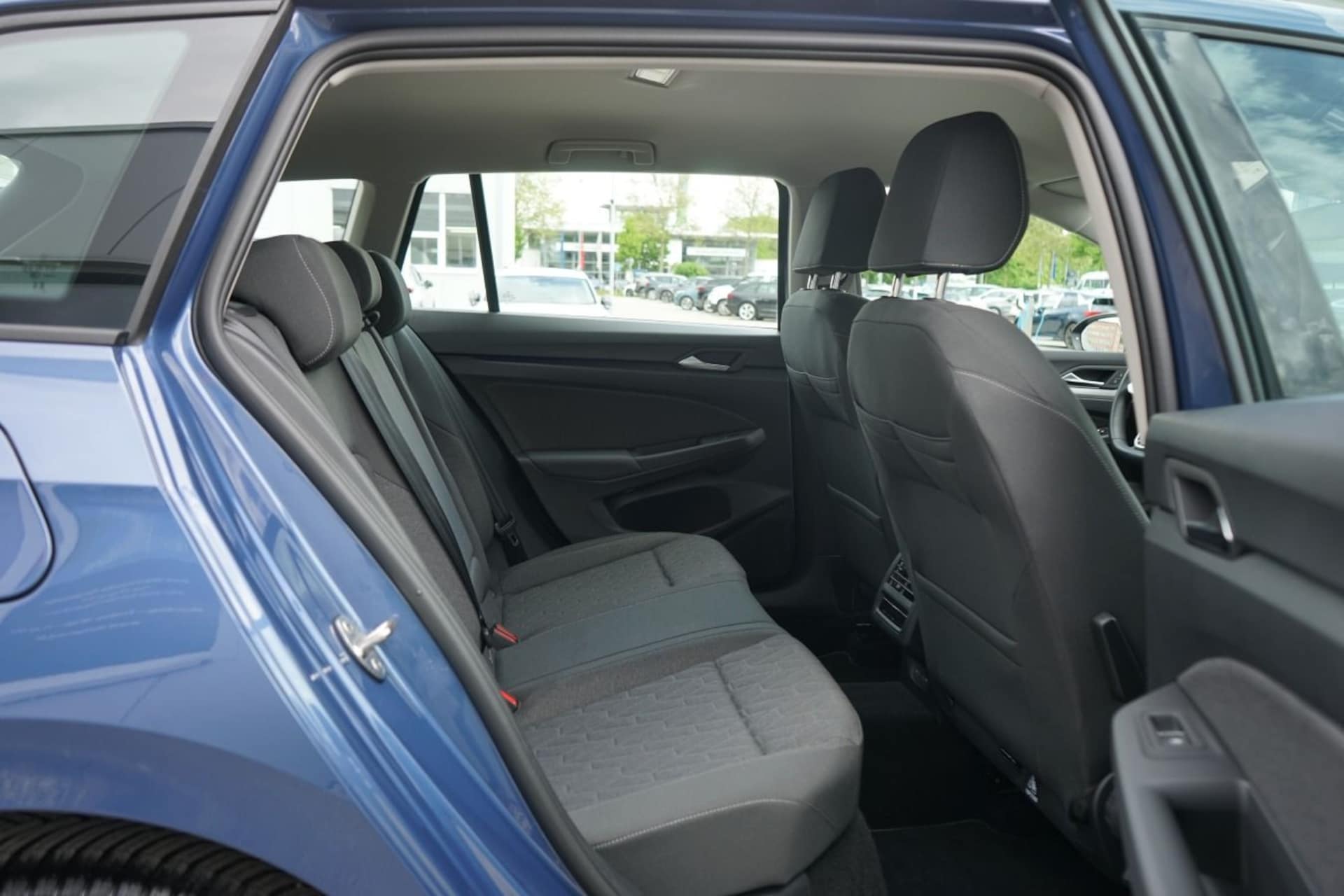 Volkswagen Golf Variant Life