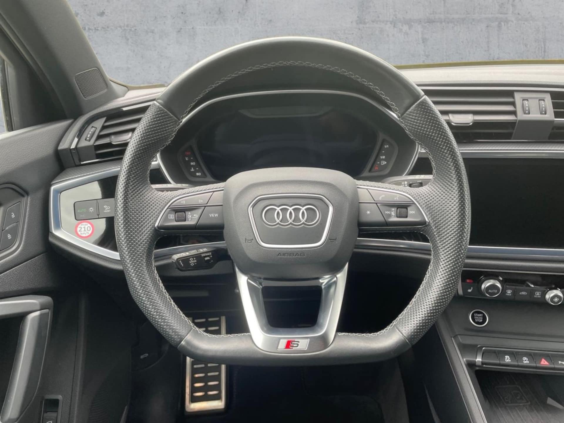 Audi Q3 SUV S line