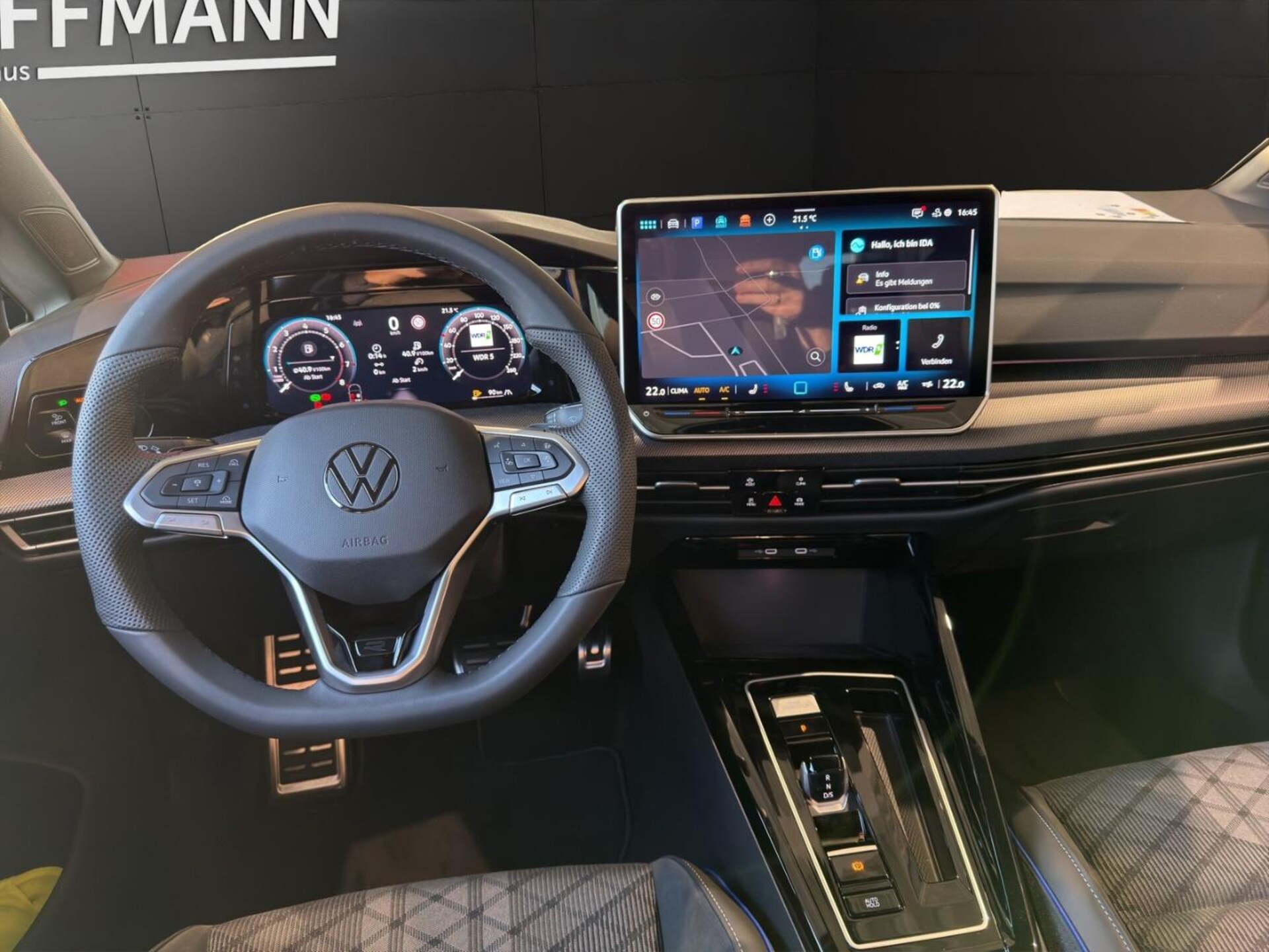 Volkswagen Golf R-Line