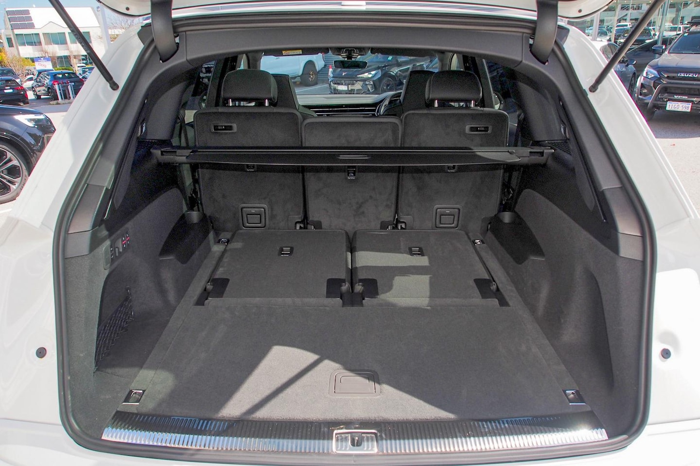 Image about Audi Q7 SUV Q7 S line TDI quattro tiptronic