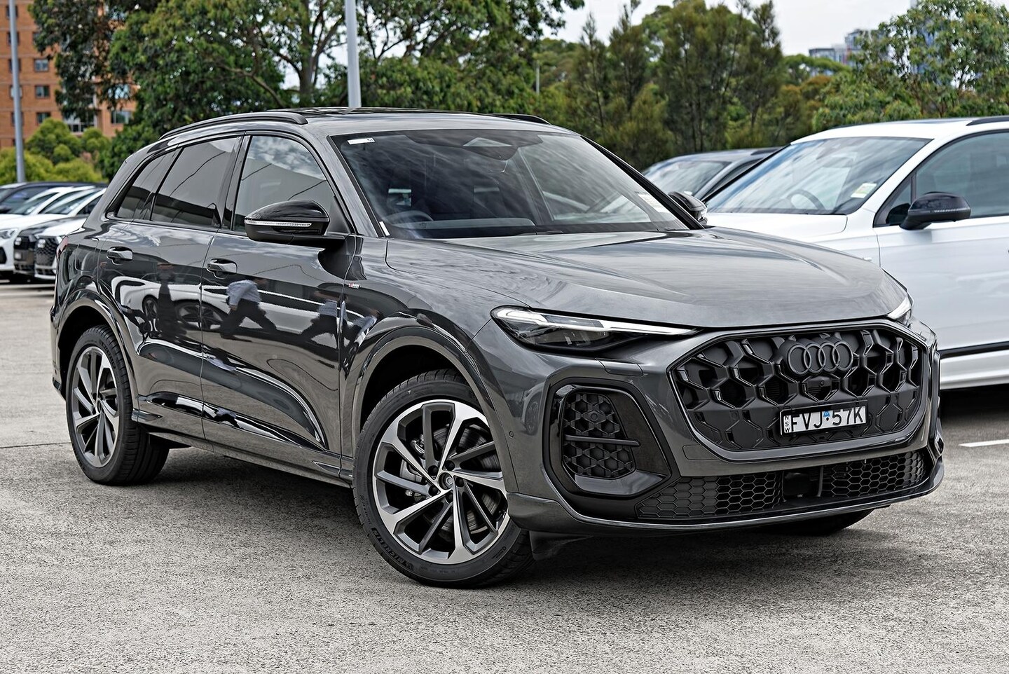 Image about Audi Q5 SUV TDI quattro 150 kW sport