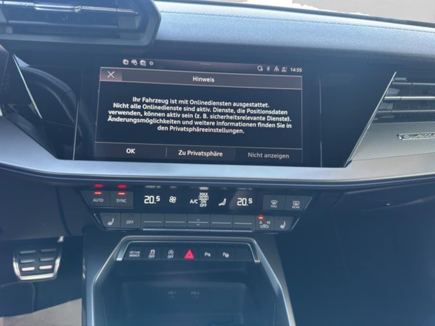 Bild über Audi S3 Limousine TFSI quattro S tronic - für weitere Informationen kontaktieren Sie den Audi Partner