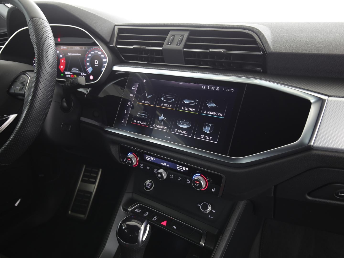 Bild über Audi Q3 Sportback S line 45 TFSI quattro S tronic - für weitere Informationen kontaktieren Sie den Audi Partner