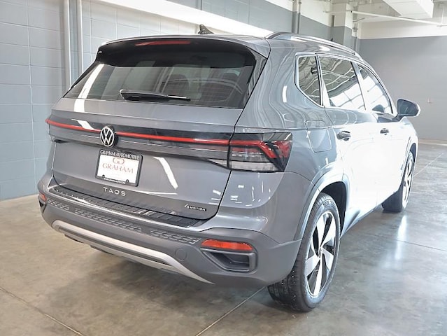 2025 Volkswagen Taos