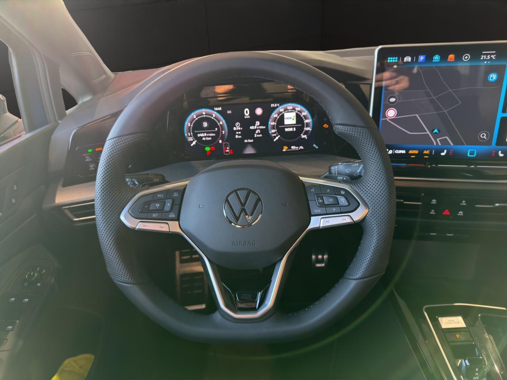 Volkswagen Golf R-Line