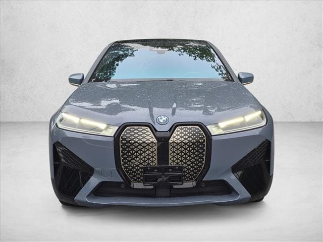 2025 BMW iX
