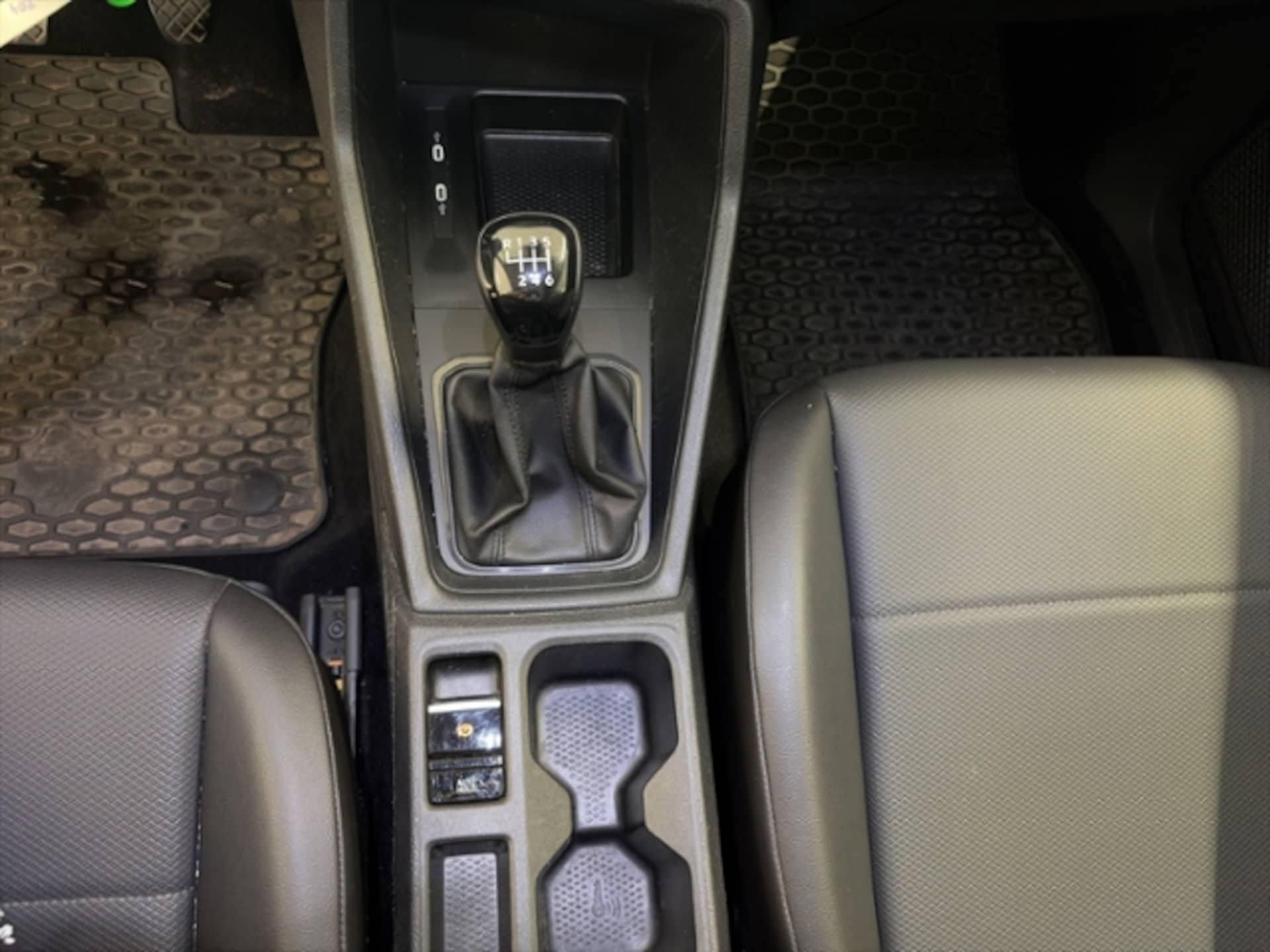 Volkswagen Caddy Kombi Basis-Modell
