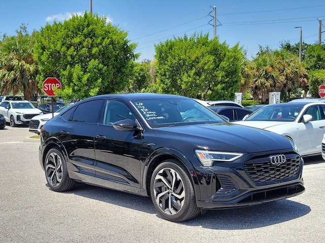 Photo of 2024 Audi Q8 Sportback e-tron 