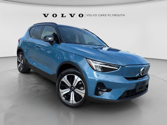 2023 Volvo XC40