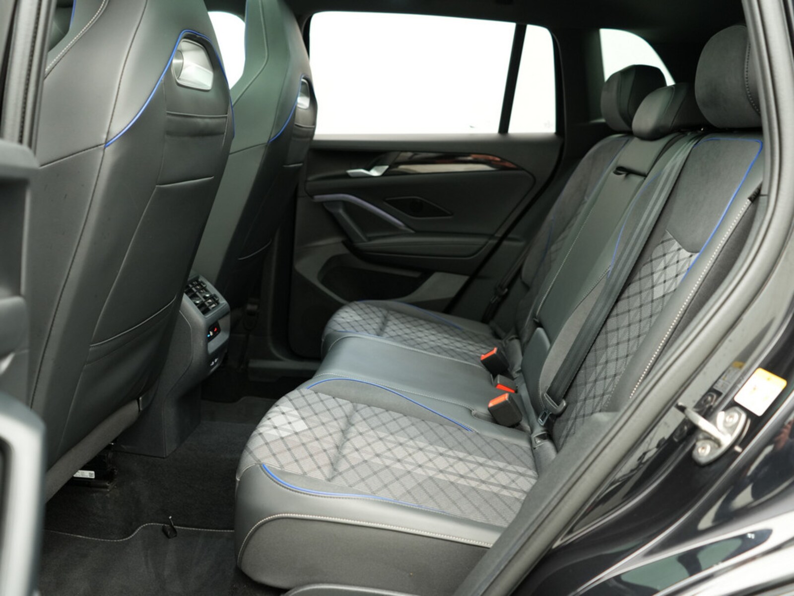 Volkswagen Tiguan – Bild 22