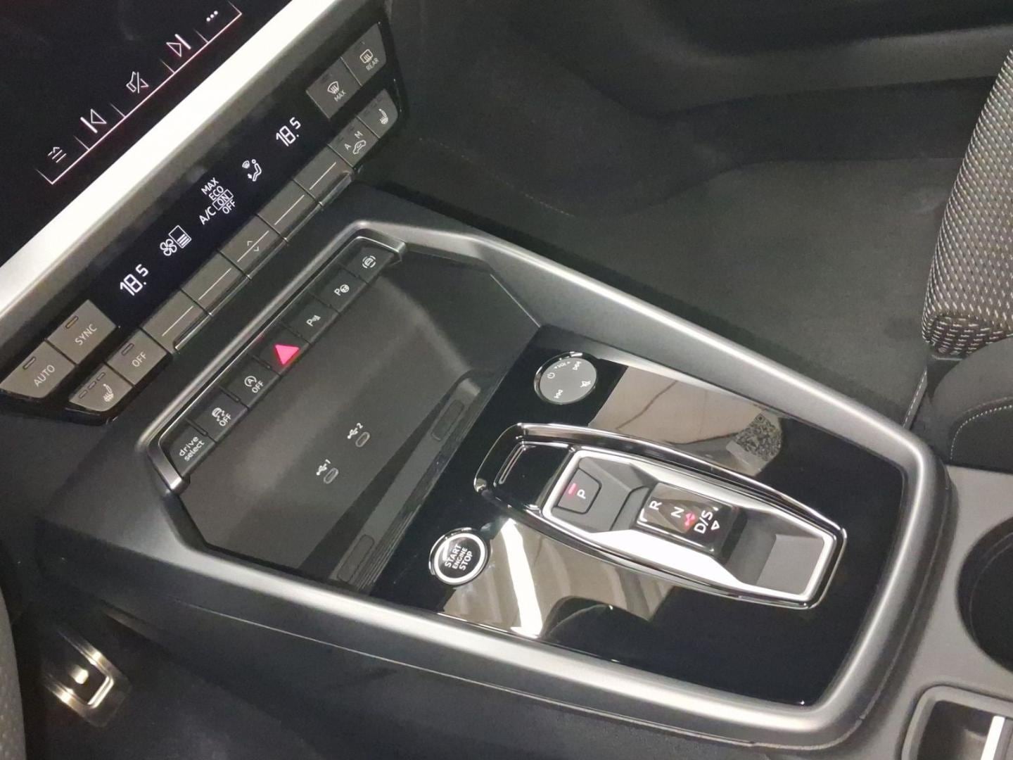 Bild über Audi A3 Sportback TFSI quattro S tronic - für weitere Informationen kontaktieren Sie den Audi Partner