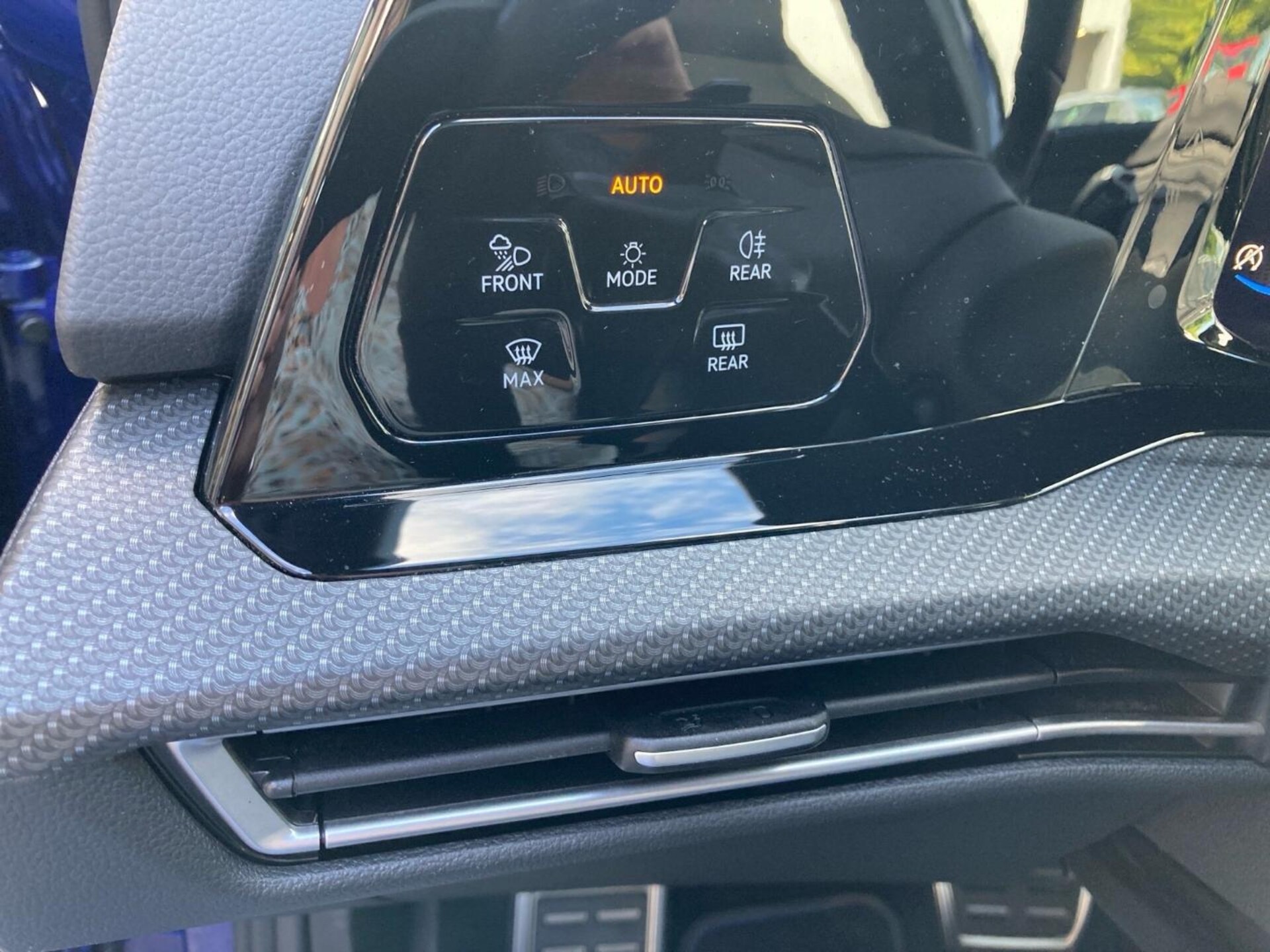 Volkswagen Golf Variant R