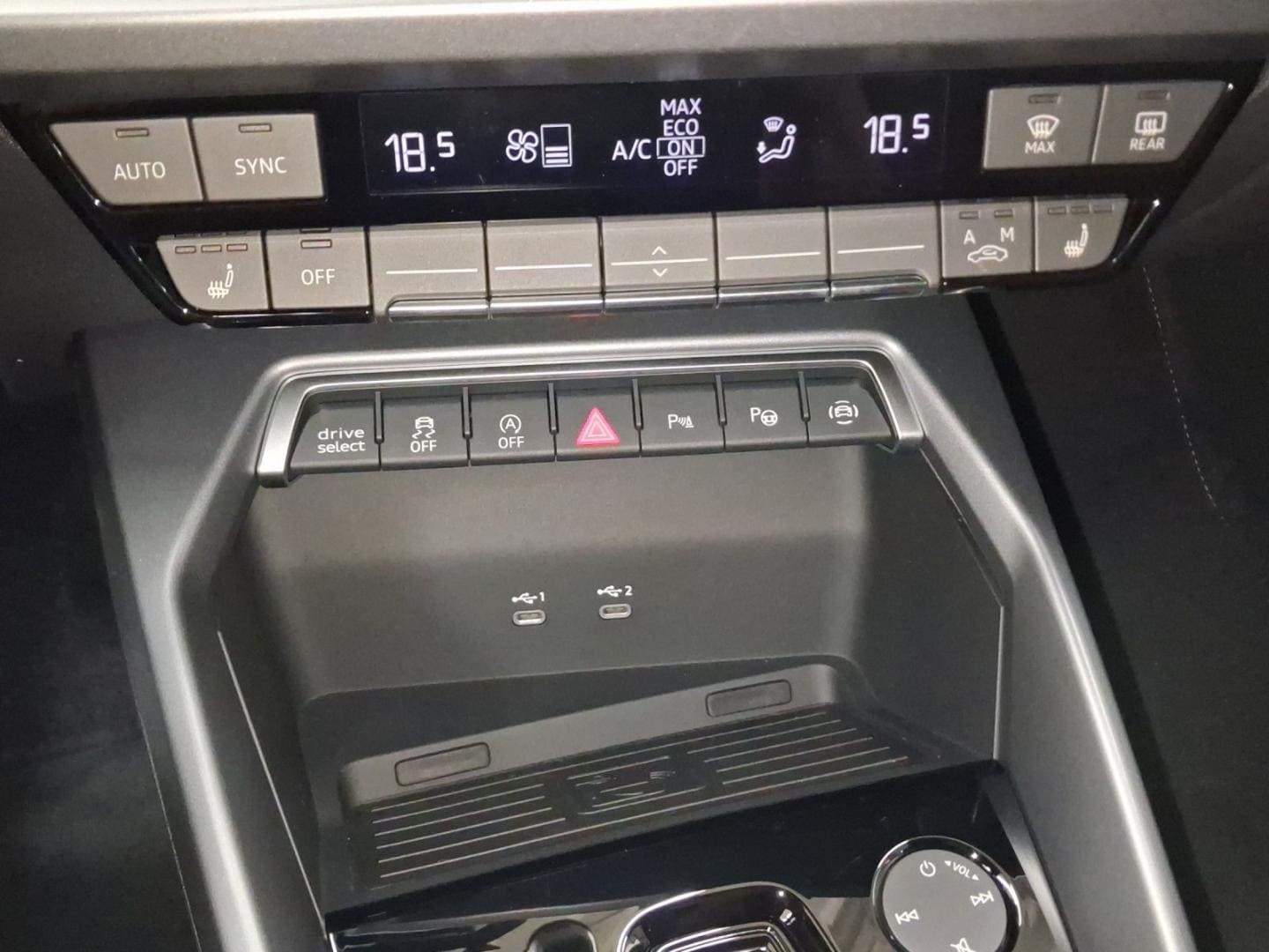 Bild über Audi A3 Sportback TFSI quattro S tronic - für weitere Informationen kontaktieren Sie den Audi Partner