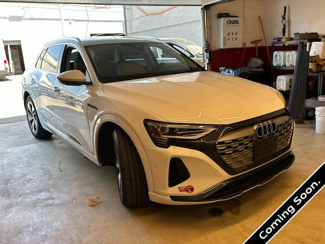 2024 Audi Q8 e-tron