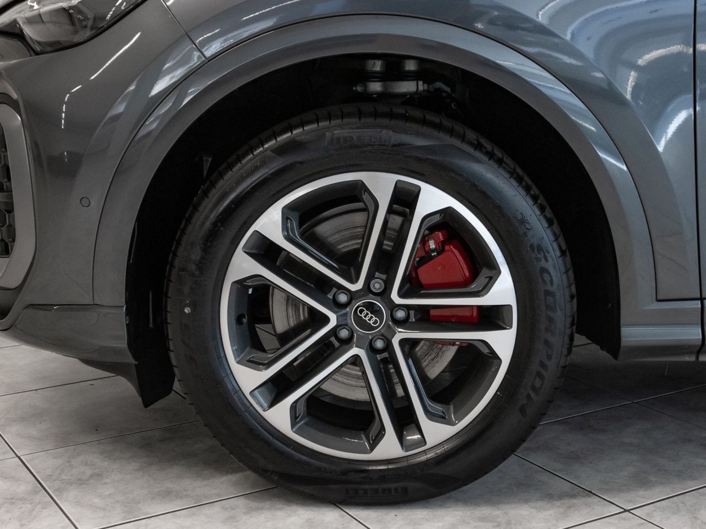 Bild über Audi Q5 Sportback TDI quattro 150 kW S tronic - für weitere Informationen kontaktieren Sie den Audi Partner