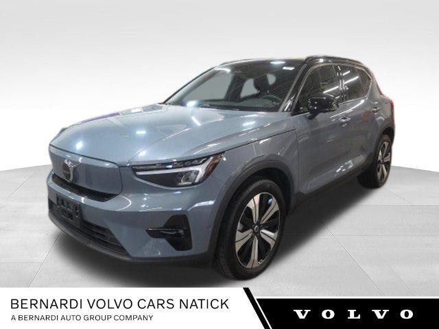 2023 Volvo XC40 Plus