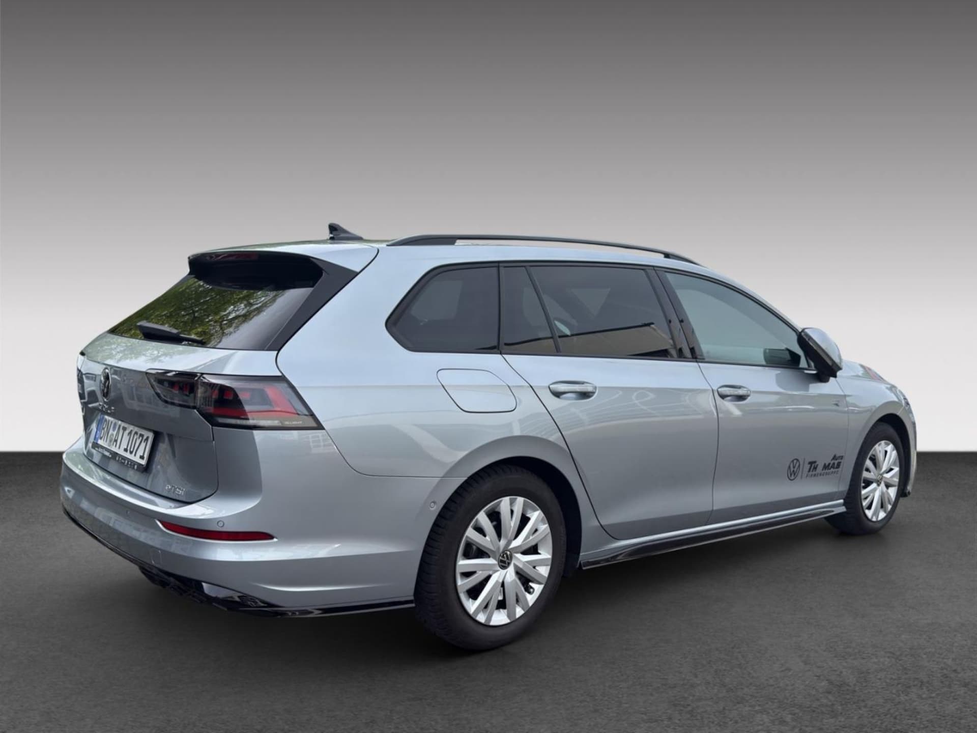 Volkswagen Golf Variant R-Line