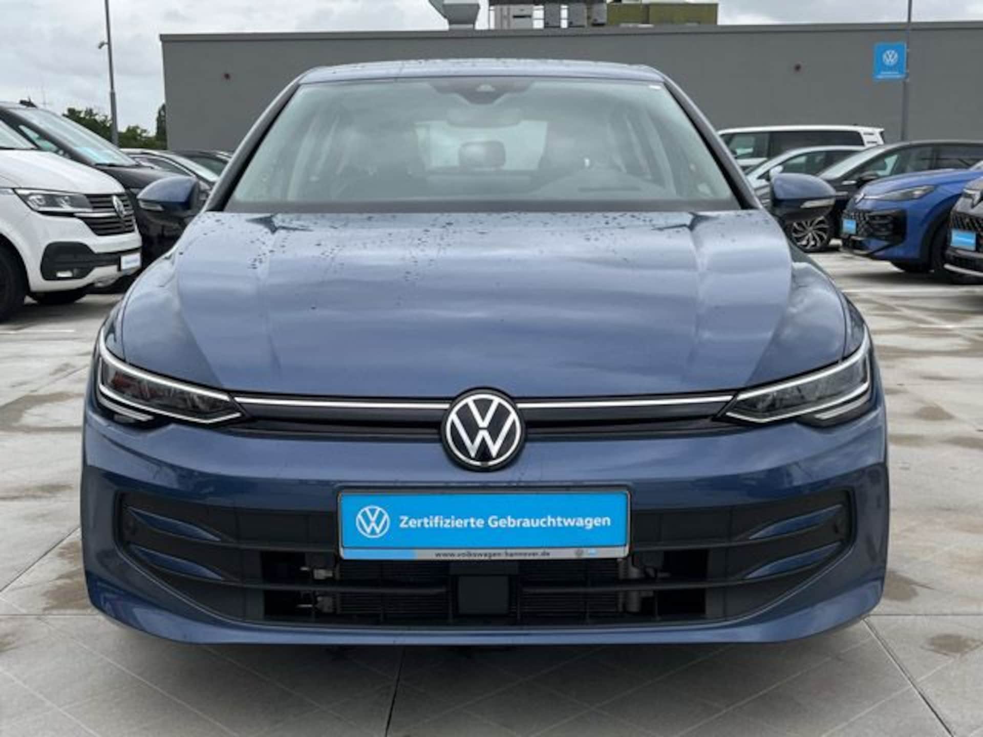 Volkswagen Golf Life