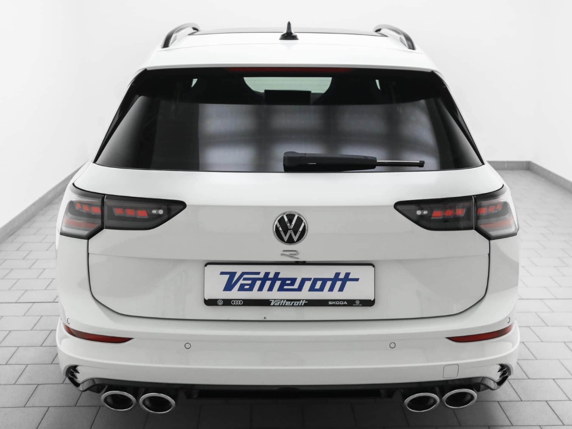 Volkswagen Golf Variant R