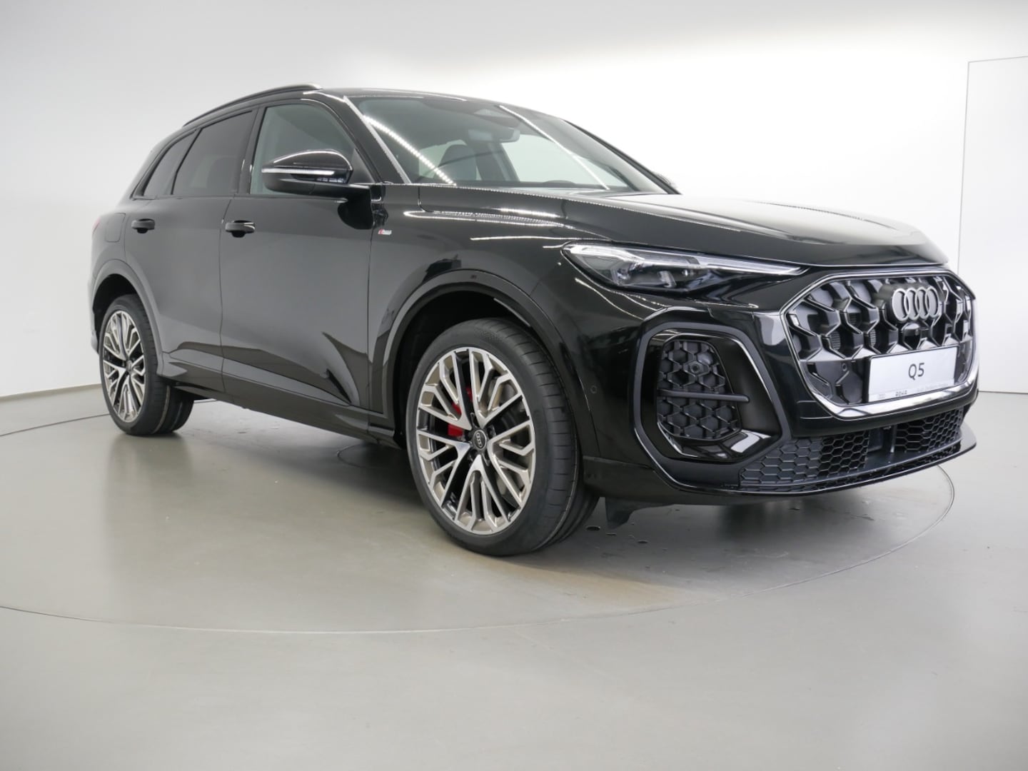 Bild über Audi Q5 SUV TDI quattro 150 kW S tronic - für weitere Informationen kontaktieren Sie den Audi Partner