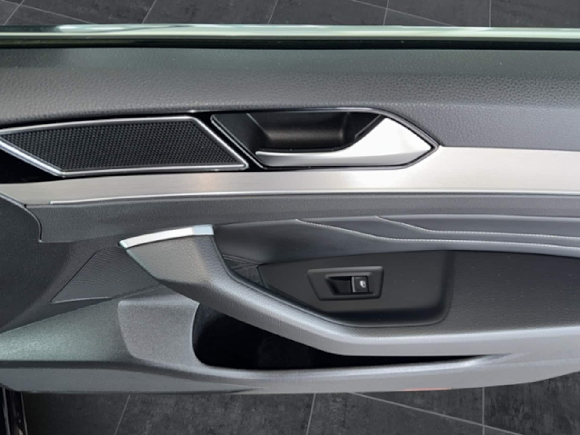 Volkswagen Passat Variant Elegance