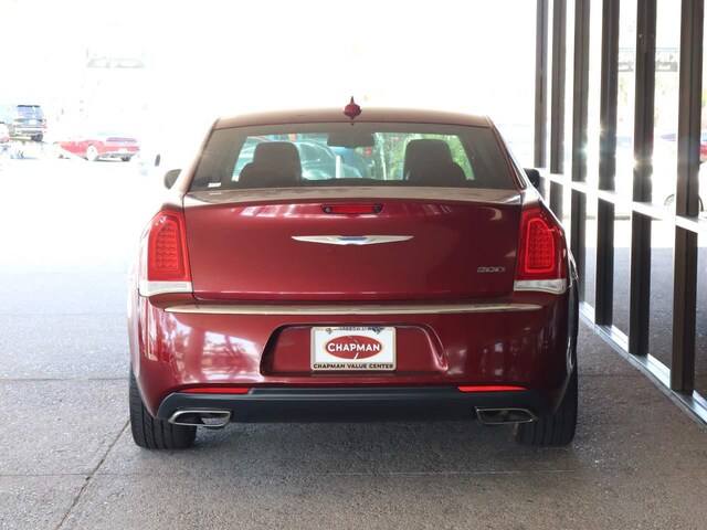 2020 Chrysler 300