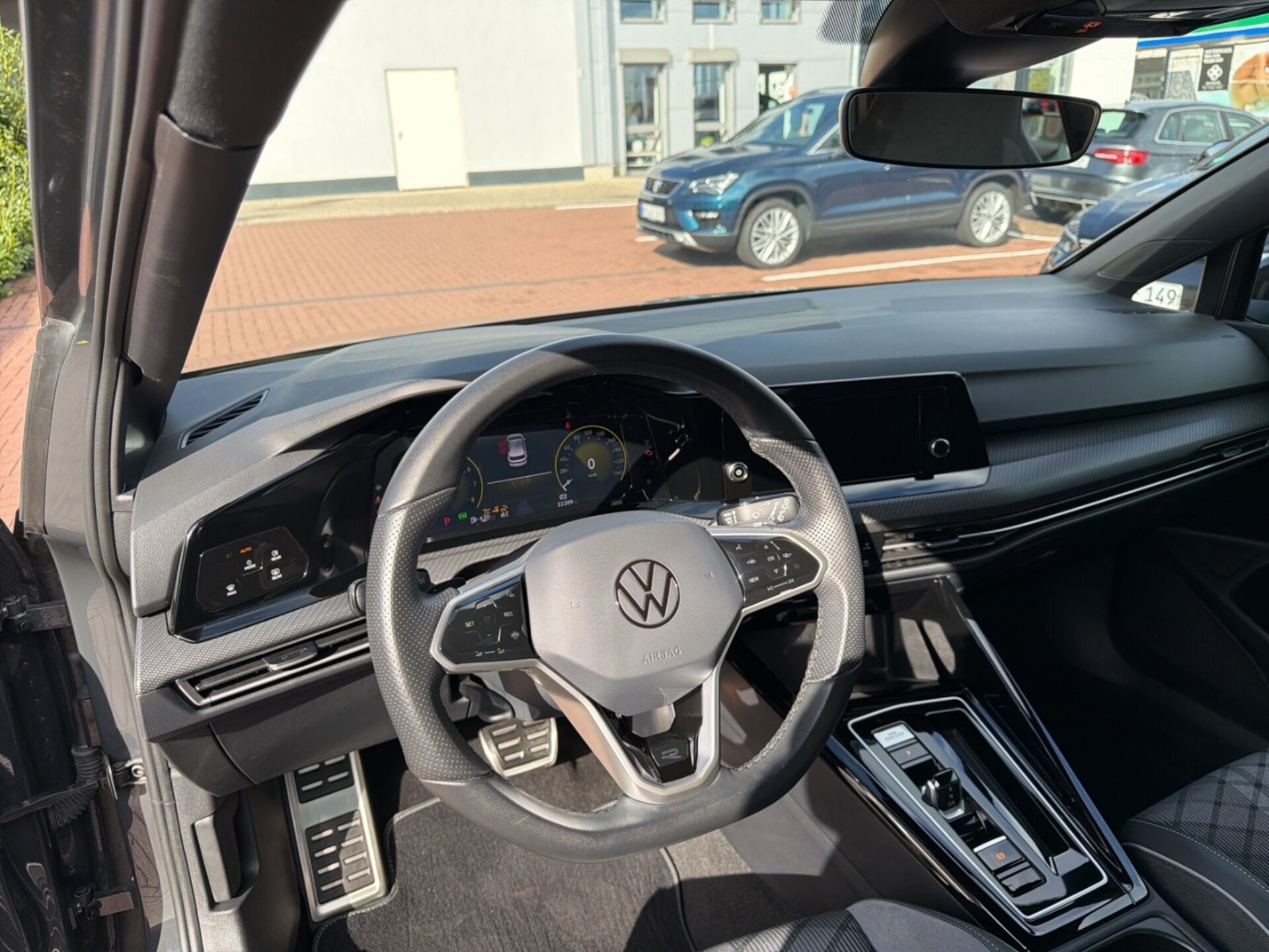 Volkswagen Golf R-Line