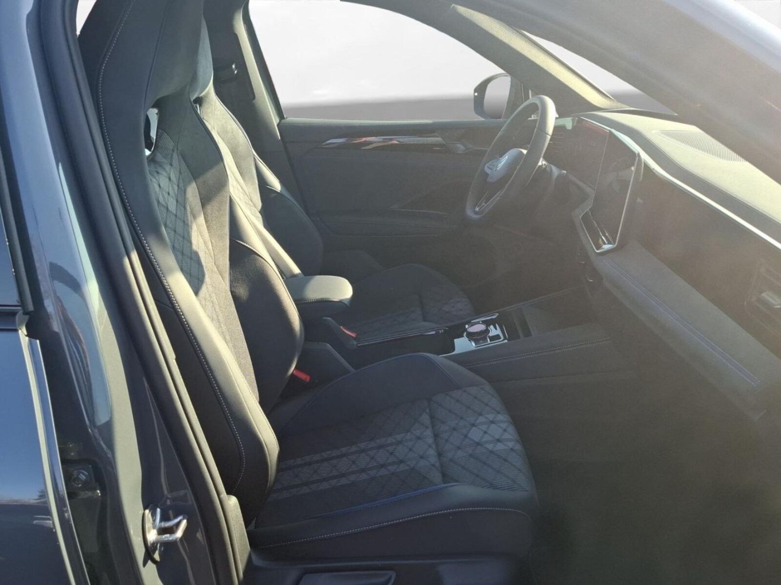Volkswagen Tiguan – Bild 9