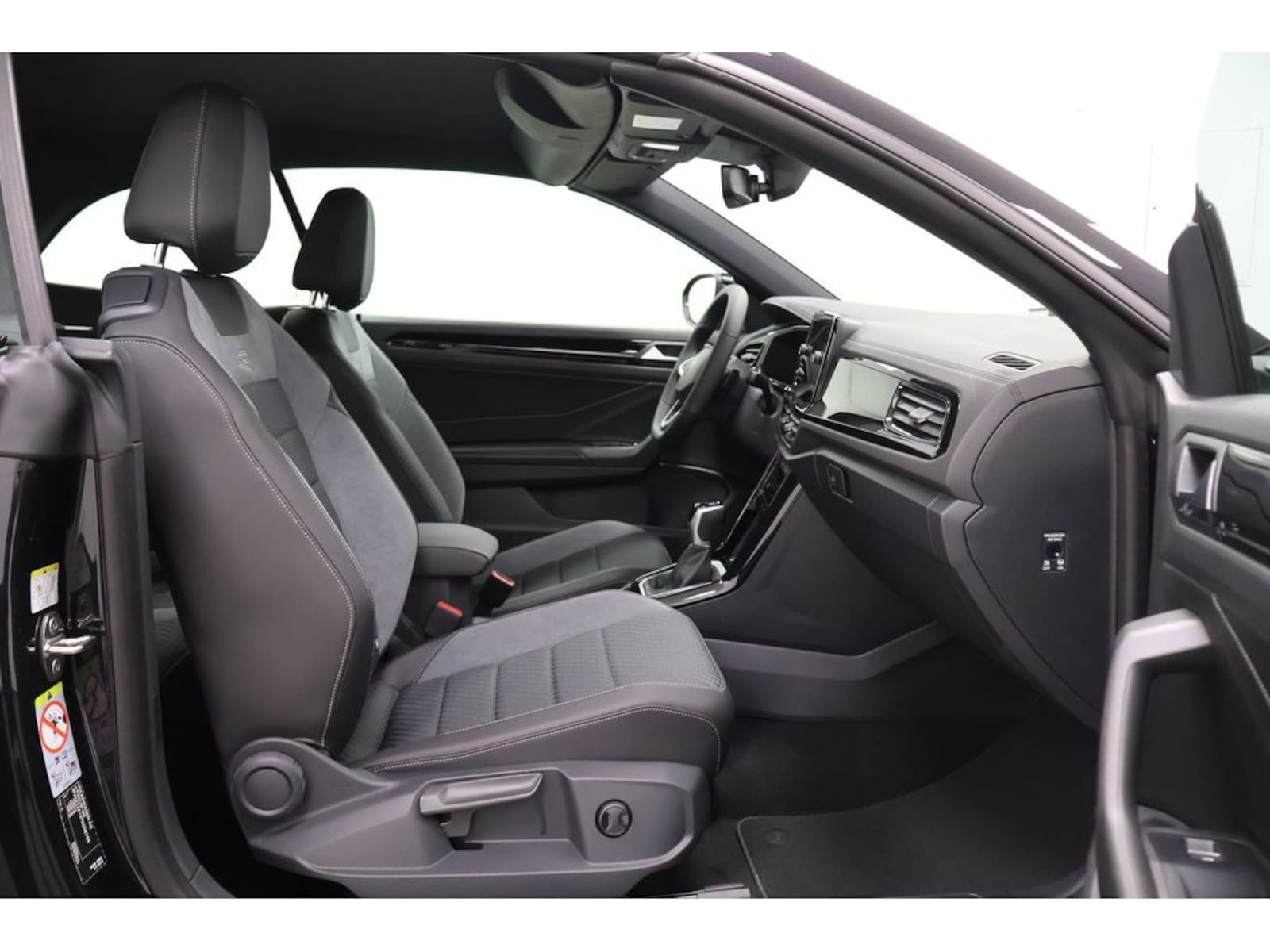 Volkswagen T-Roc Cabriolet – Bild 25