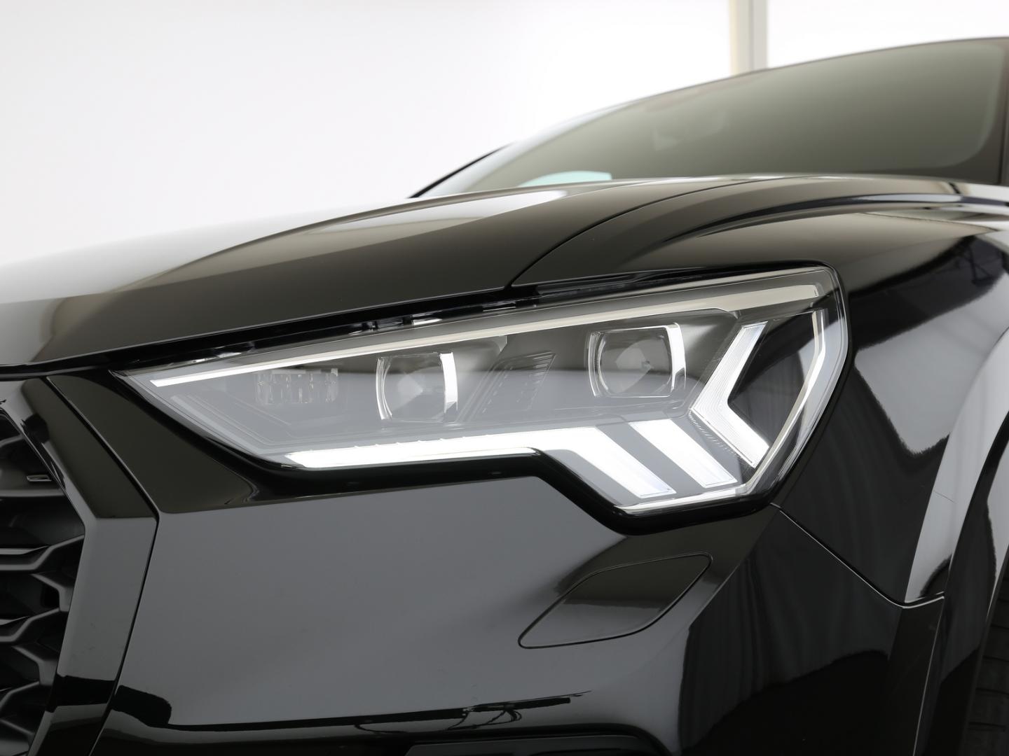 Bild über Audi Q3 Sportback S line 45 TFSI quattro S tronic - für weitere Informationen kontaktieren Sie den Audi Partner
