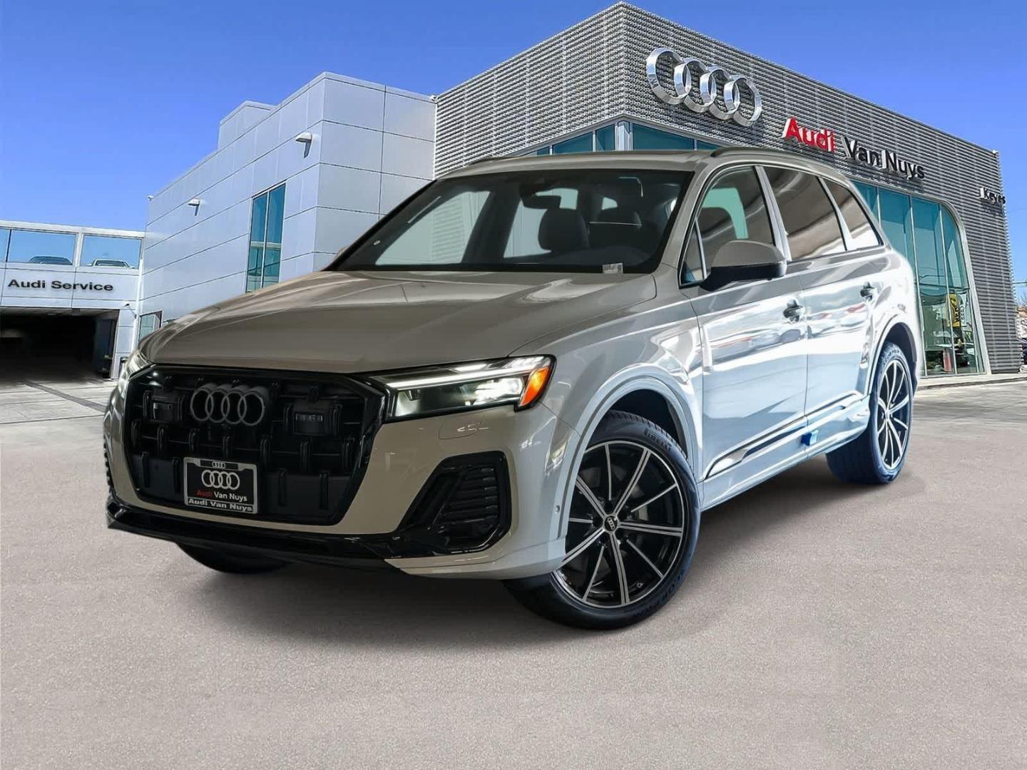 2026 Audi Q7 45 Premium Plus quattro Tiptronic's photo