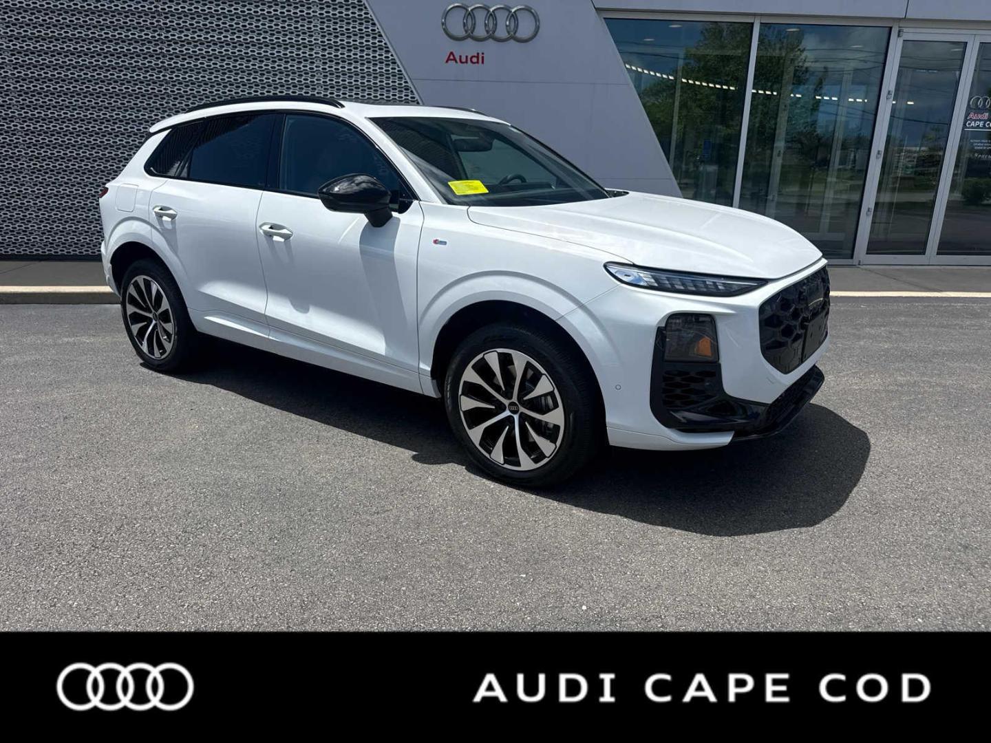 2026 Audi Q3 S line quattro's photo