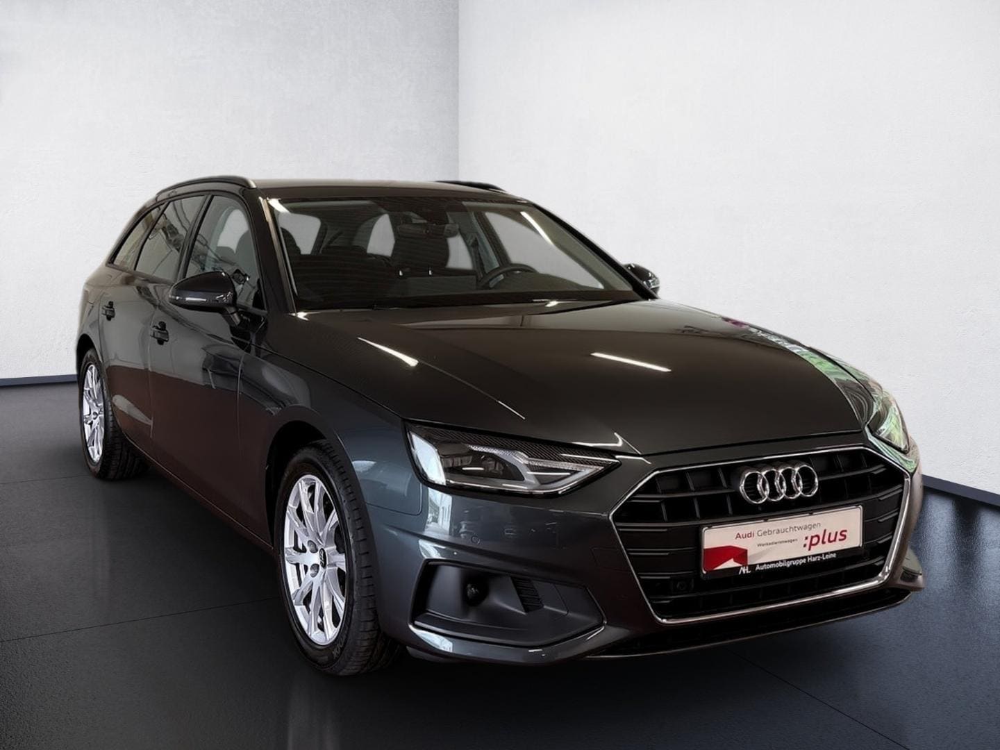 Bild über Audi A4 Avant 30 TDI S tronic - für weitere Informationen kontaktieren Sie den Audi Partner