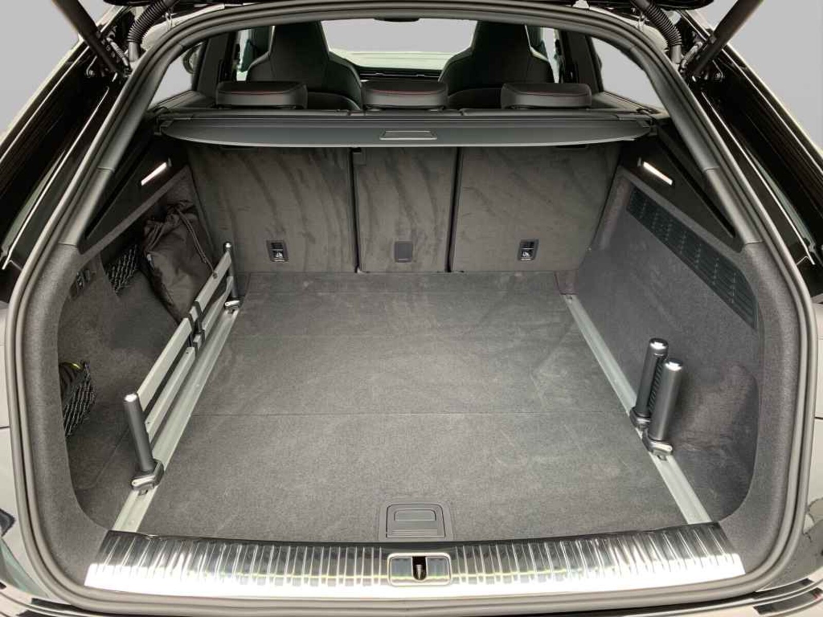 Audi RS Q8 – Bild 8