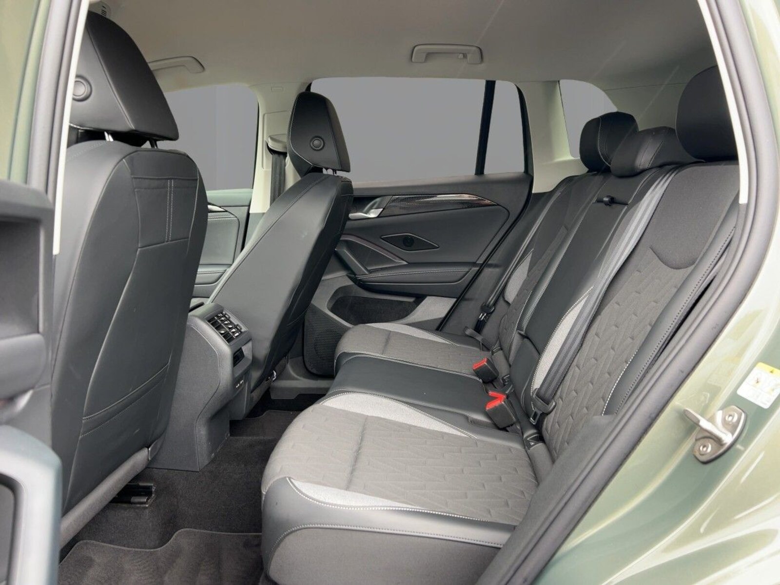Volkswagen Tiguan – Bild 9