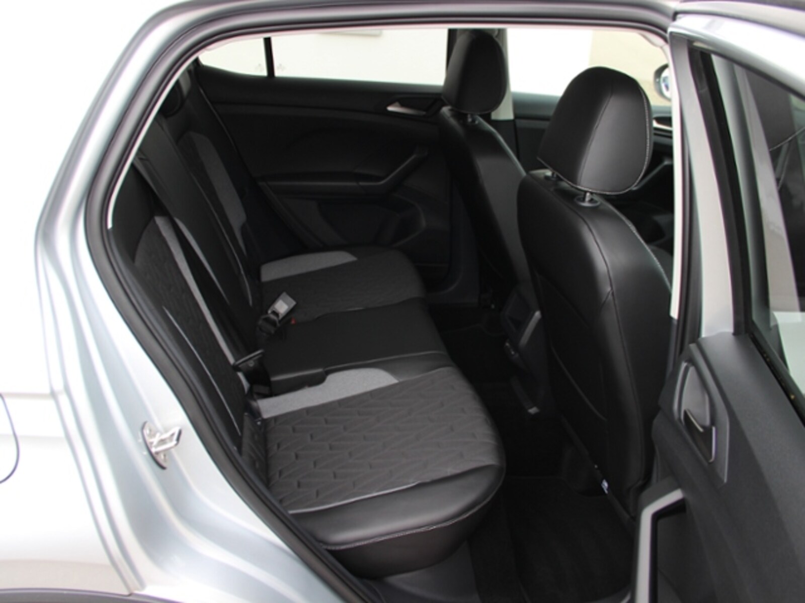 Volkswagen T-Cross – Bild 9