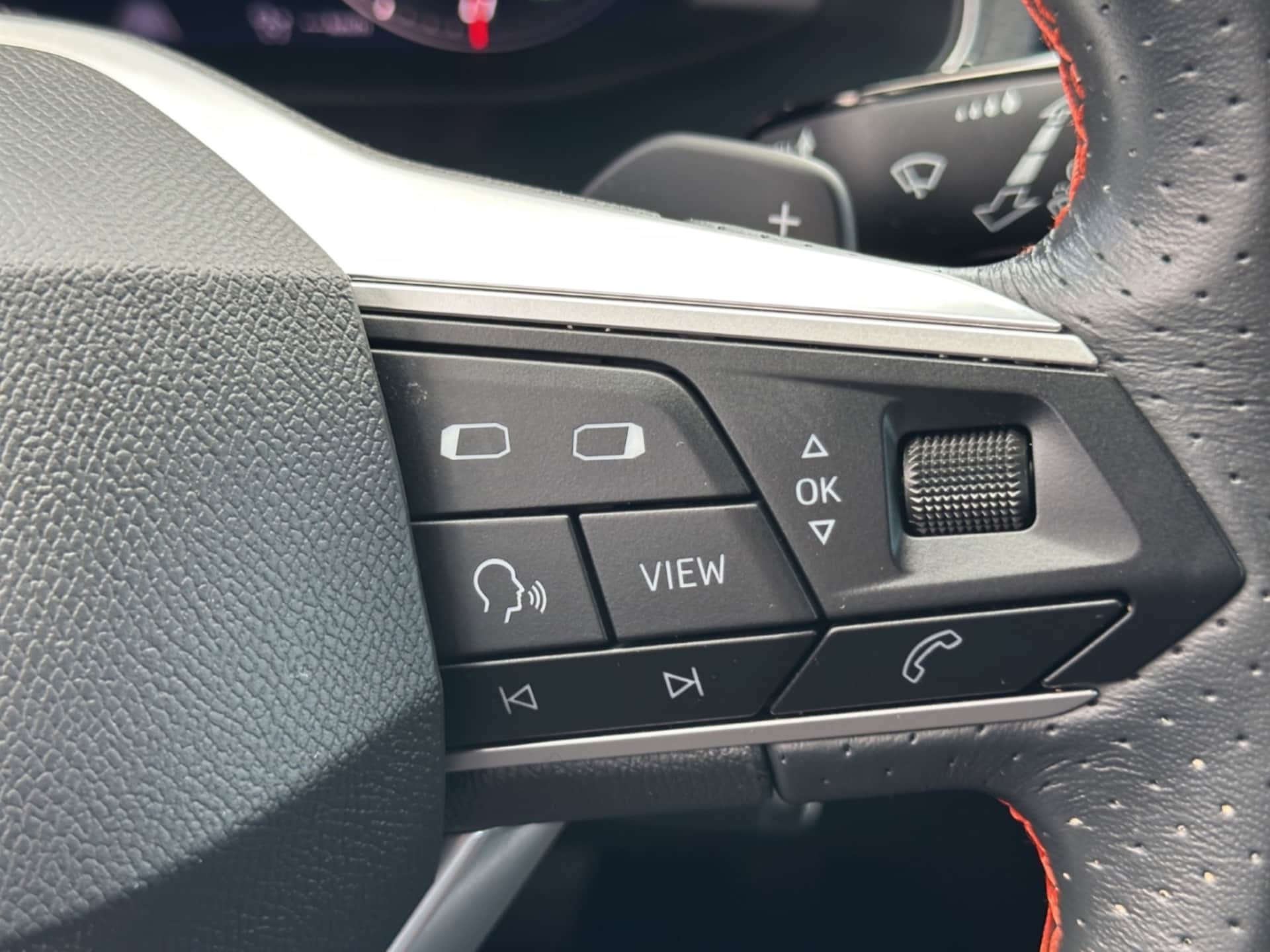 SEAT Arona FR