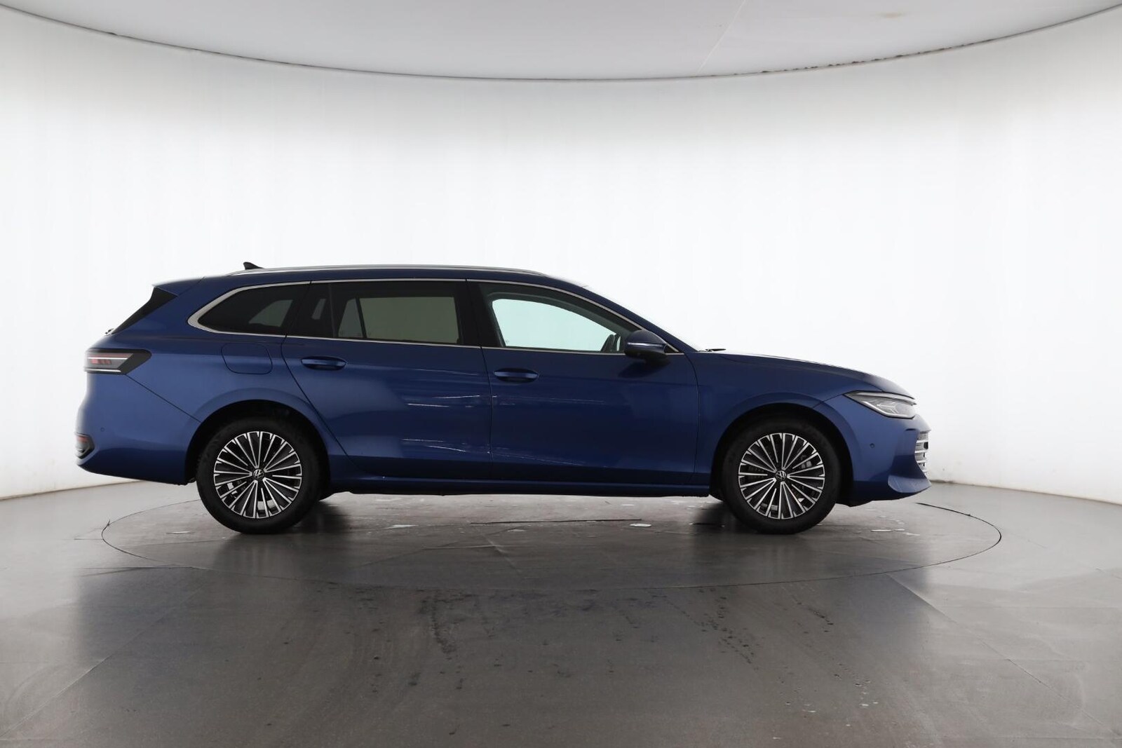 Volkswagen Passat – Bild 7