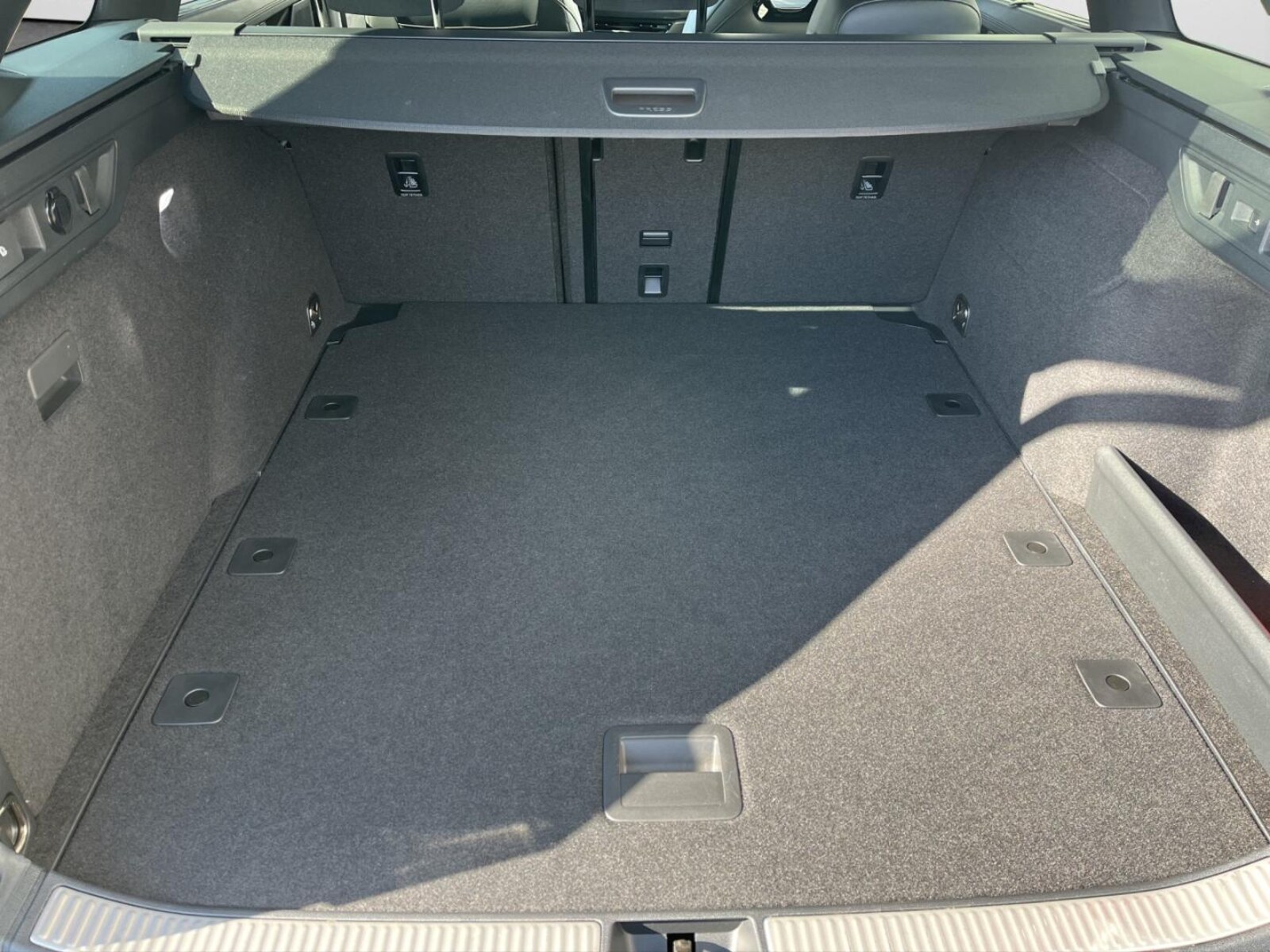 Volkswagen Passat – Bild 12
