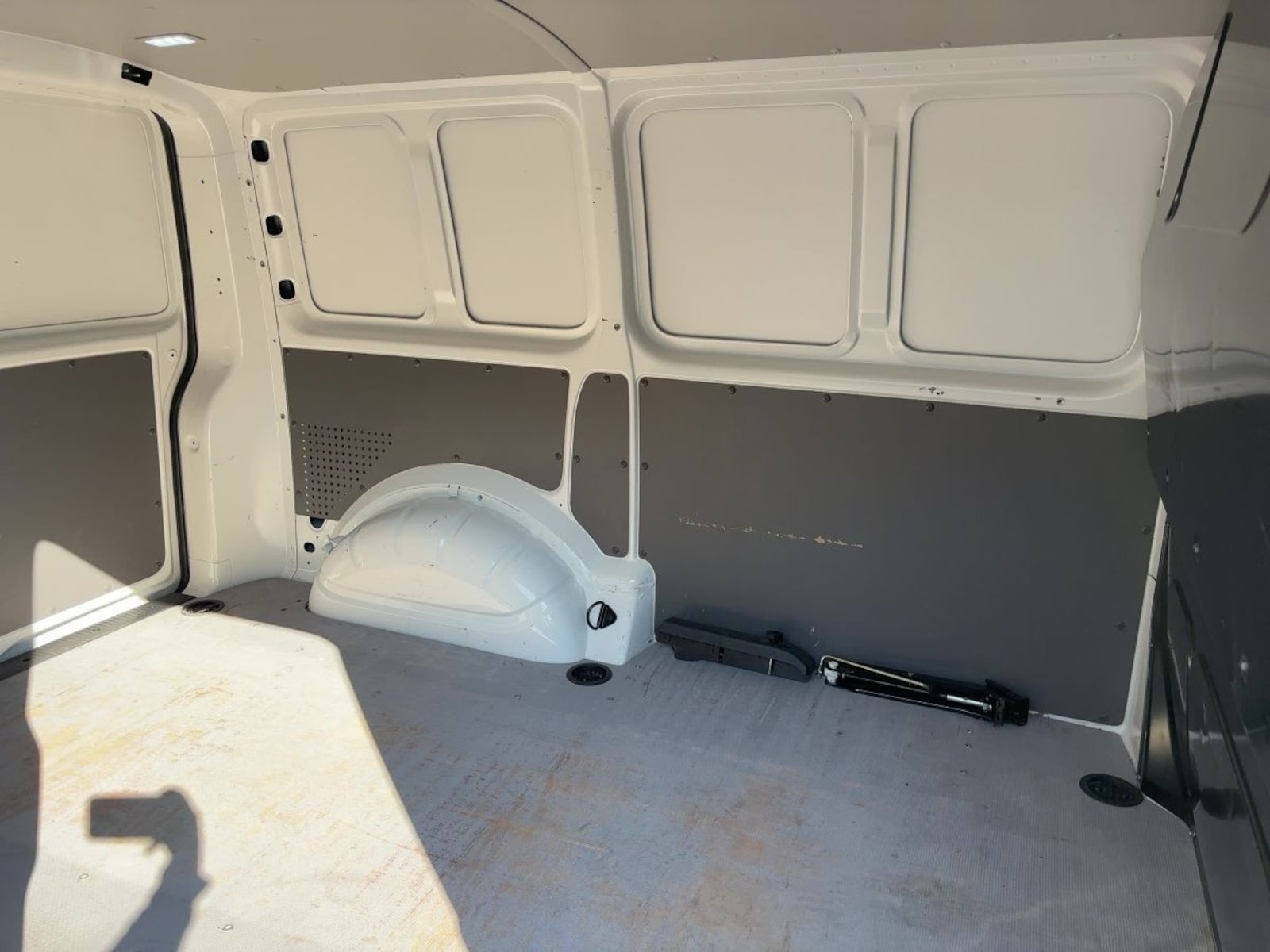 Volkswagen T6.1 Transporter Kasten kurzer Radstand – Bild 8