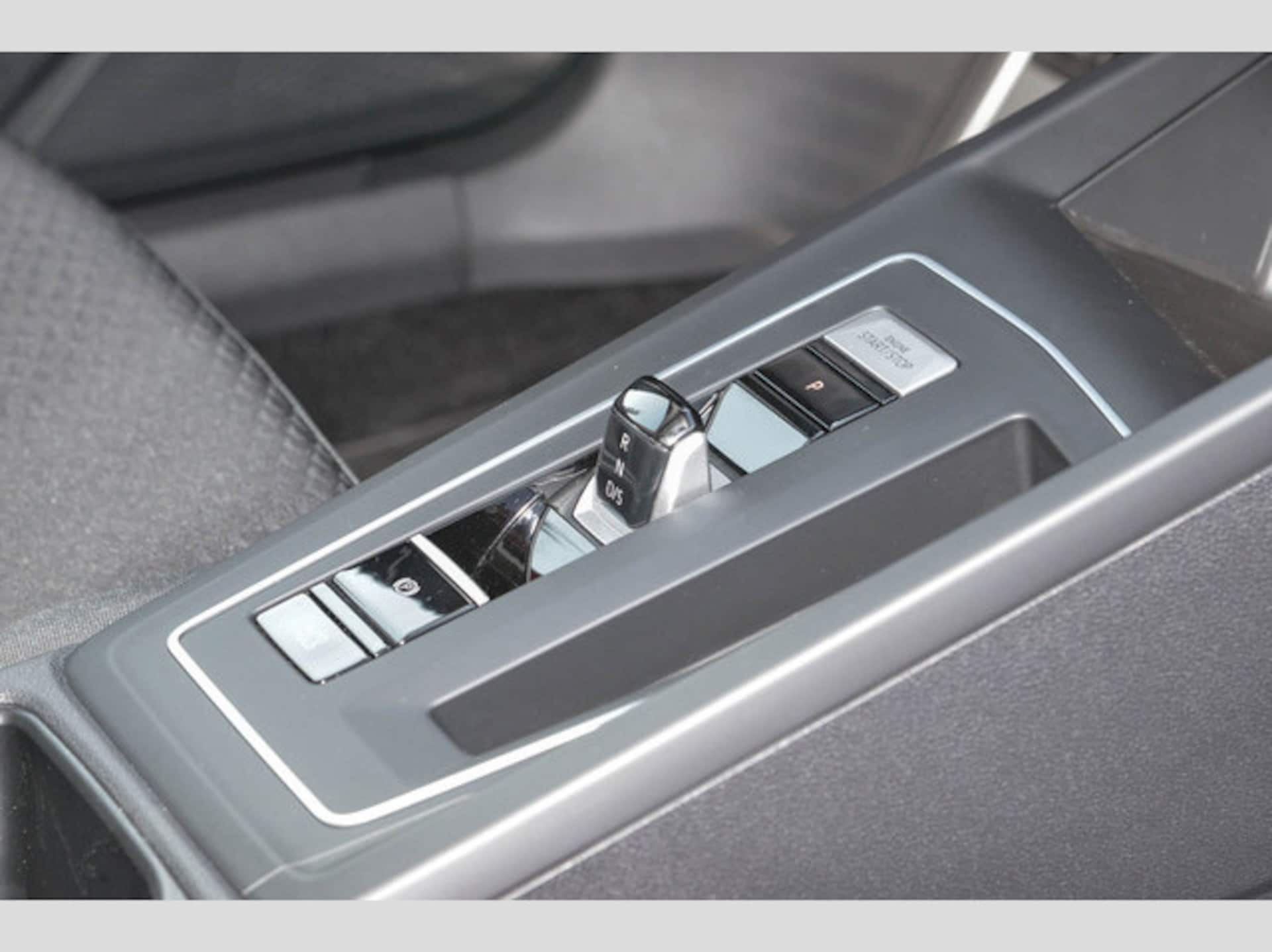 Volkswagen Golf Active