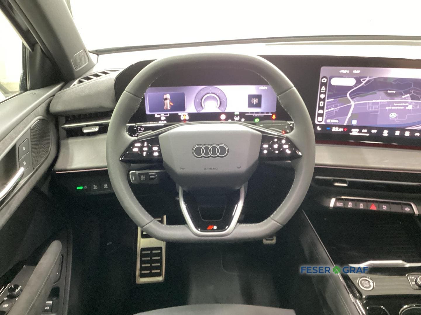 Bild über Audi Q3 SUV TDI quattro 142 kW S tronic - für weitere Informationen kontaktieren Sie den Audi Partner